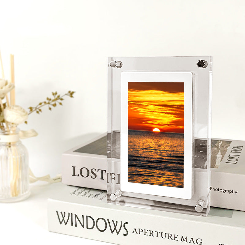 Digitaler Bilderrahmen aus Acryl mit Video-Player-Funktion