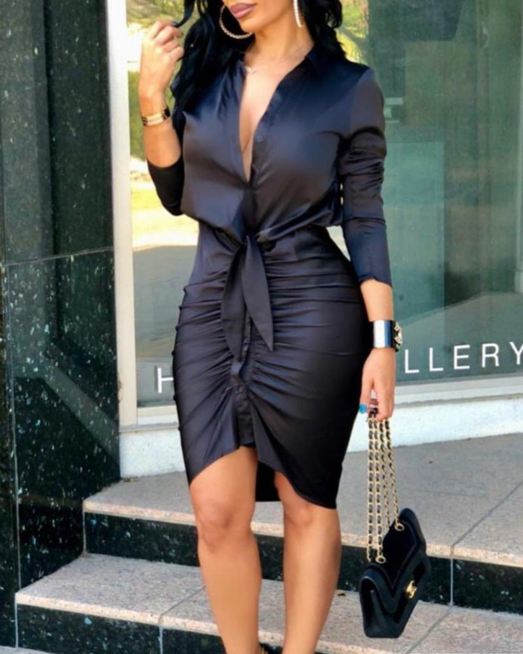 Elegantes Midi-Kleid mit Schnürung