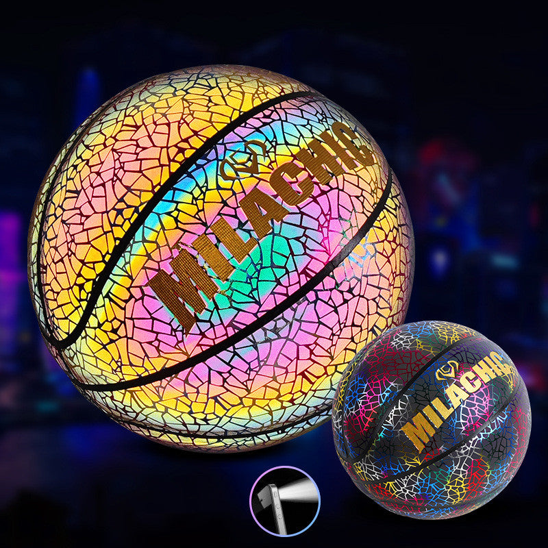 Basketball der im Dunkeln leuchtet