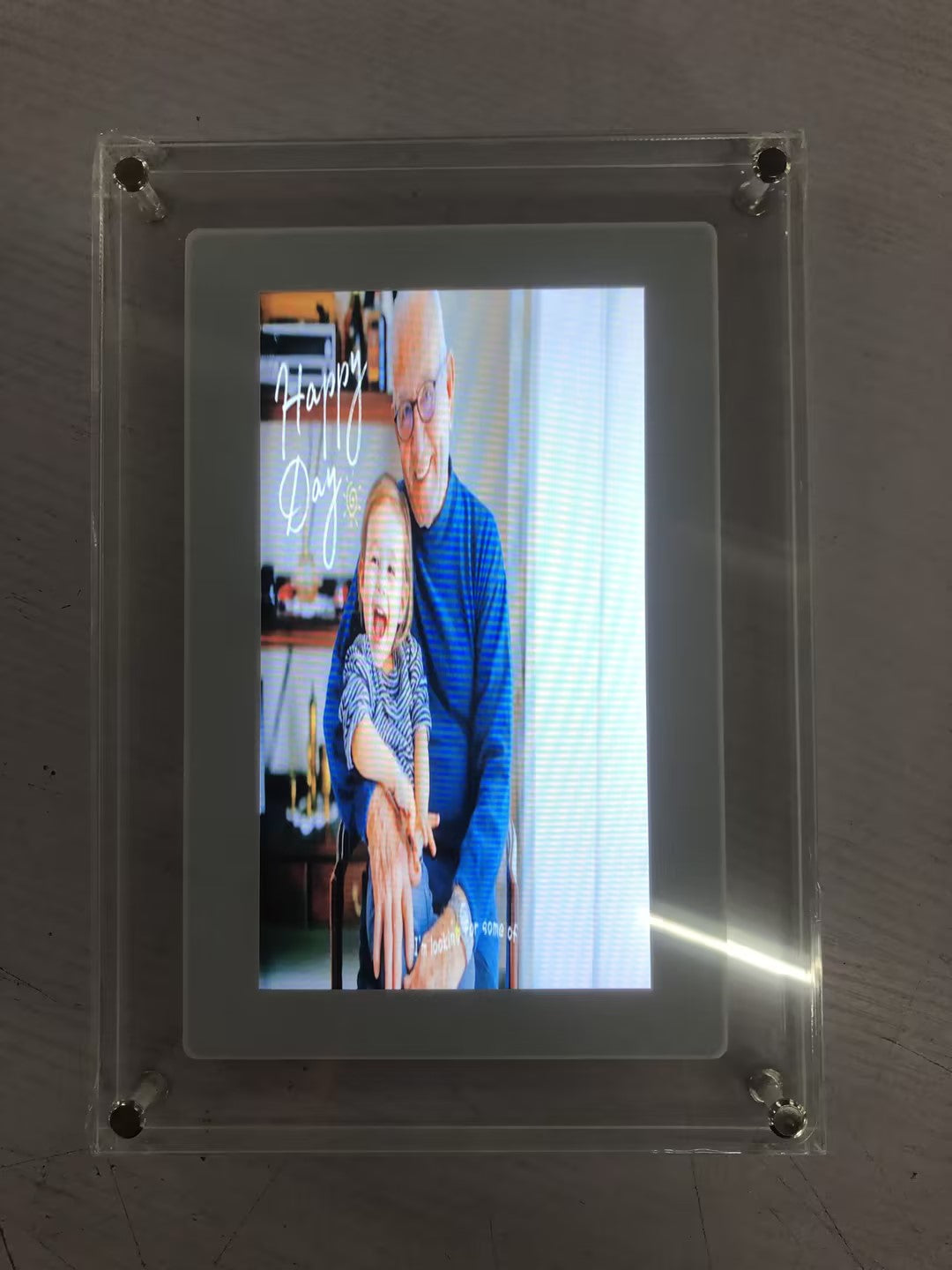 Digitaler Bilderrahmen aus Acryl mit Video-Player-Funktion