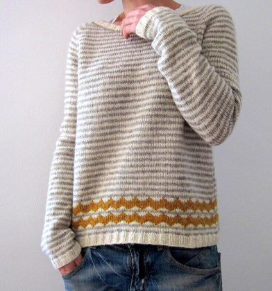 Round Neck Color Contrast Loose Fashion Pullover