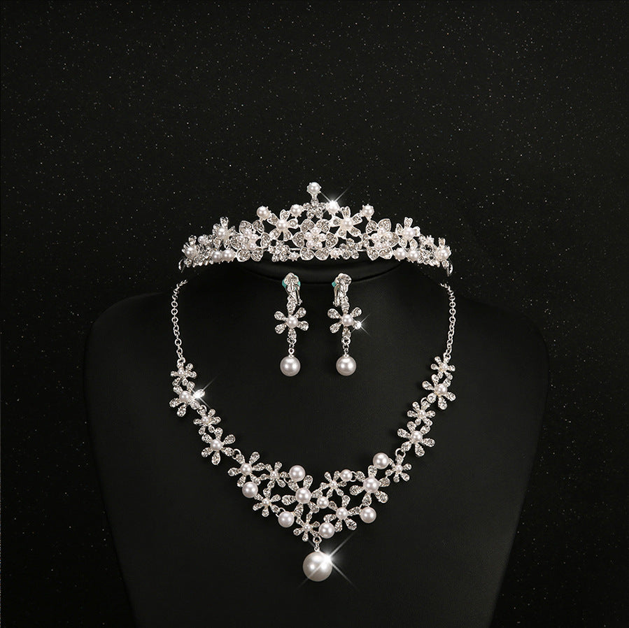 Hochzeit  Kristallblumenhalskette  Diamantohrringe  Windkrone