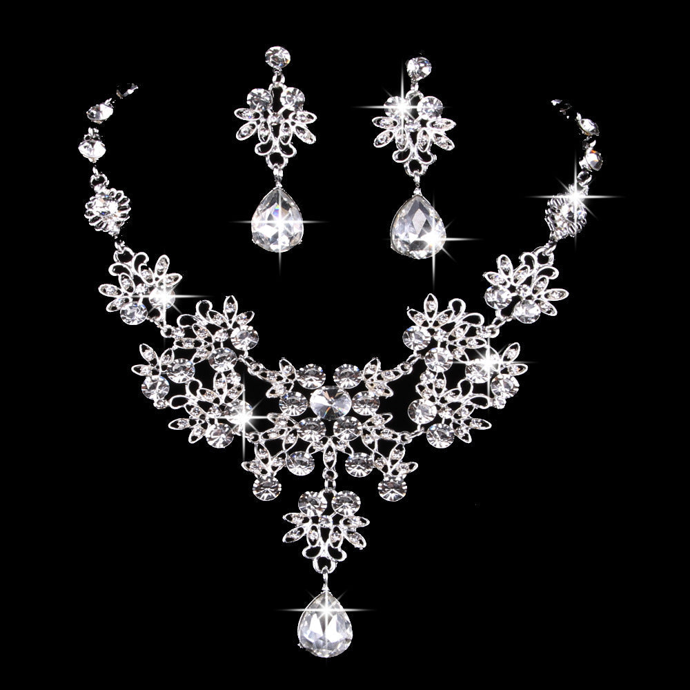 Elegante Schmetterling Halskette Ohrring Set
