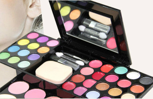 Make-up-Box mit Make-up-Set
