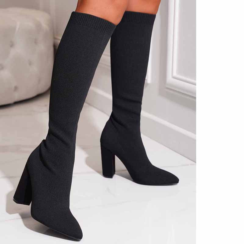 Dicke Socken hochhackige Overknee-Stiefel für Frauen.