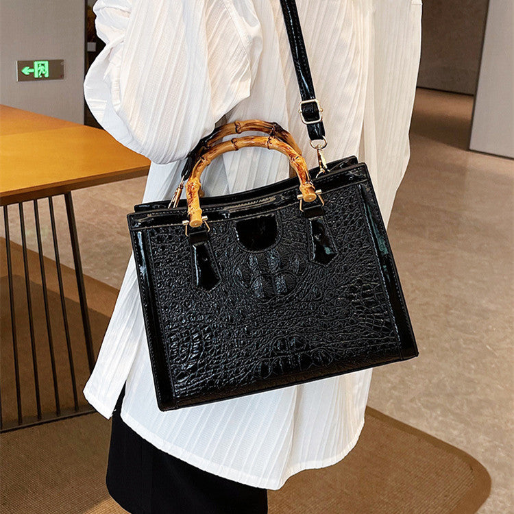 Neue Mode Damen-Handtasche aus hochwertigem Textil für den eleganten Look im Alltag.