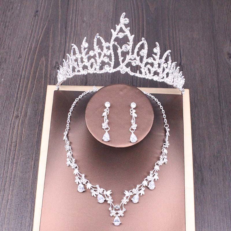 Brautschmuck-Set mit Strass-Krone und Halskette
